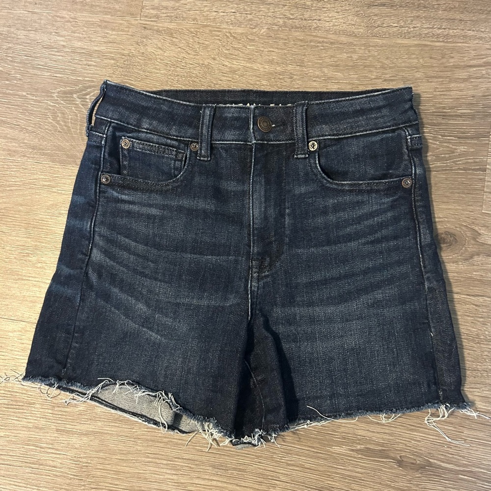 American Eagle Womens Size 2 Super High Rise Shortie Shorts Next Level Stretch
